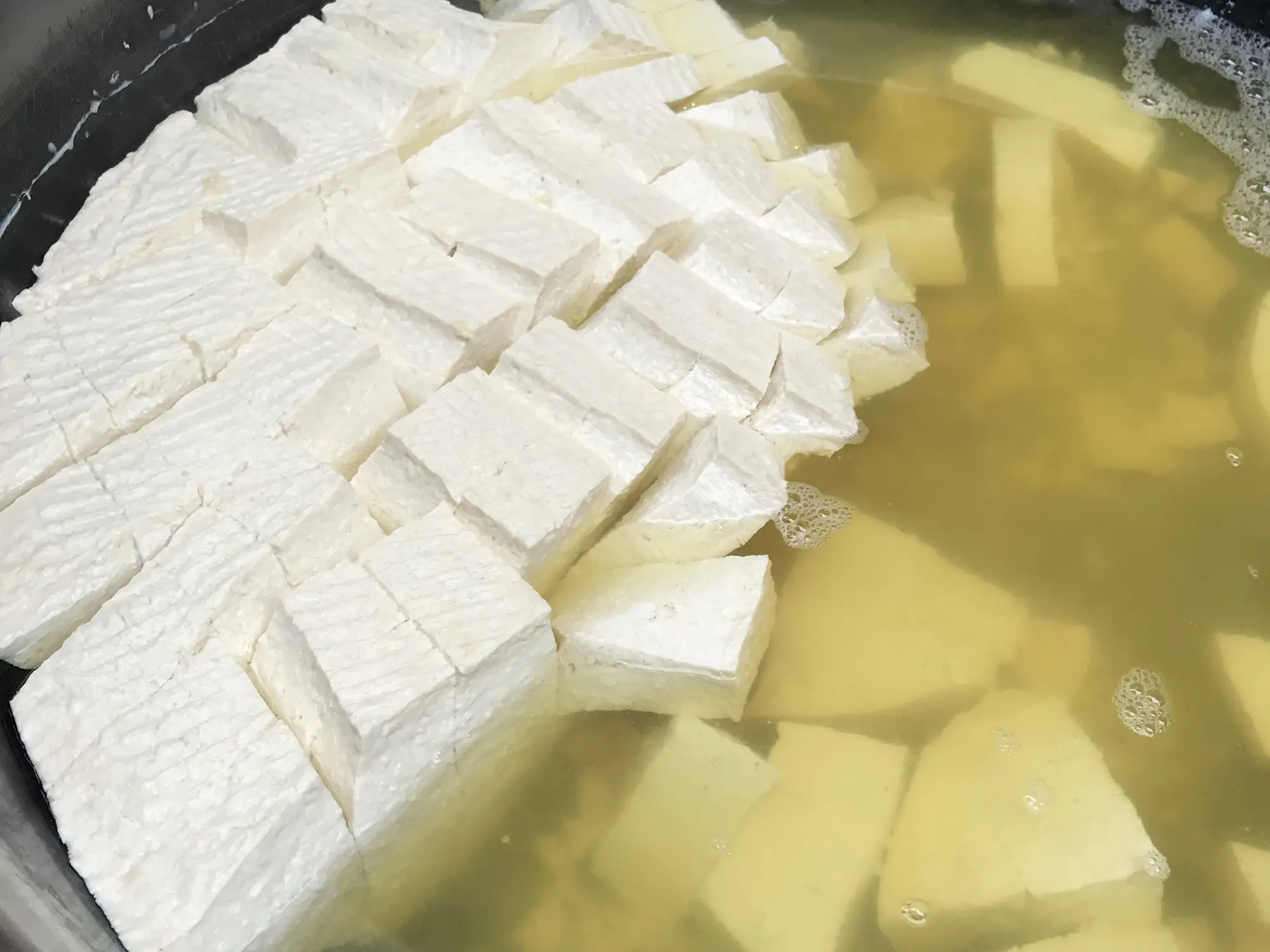 恩施土家传统黄豆连渣带浆现磨现煮的热合渣